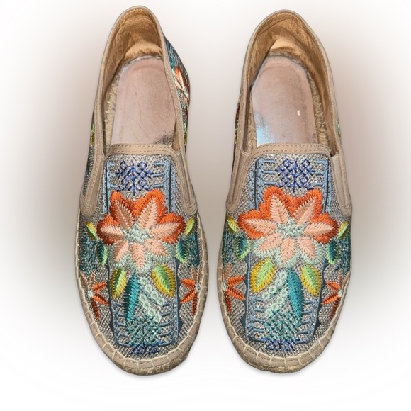 Johnny Was Shoes - Picture 7 of 9